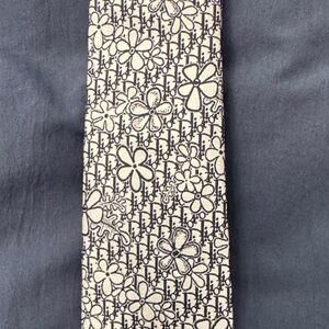Dior navy blue  and White Floral Tie